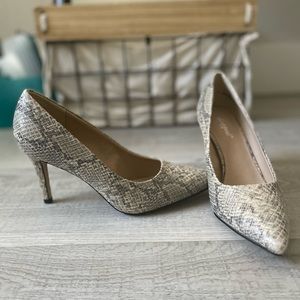 Snakeskin-Pattern Pump